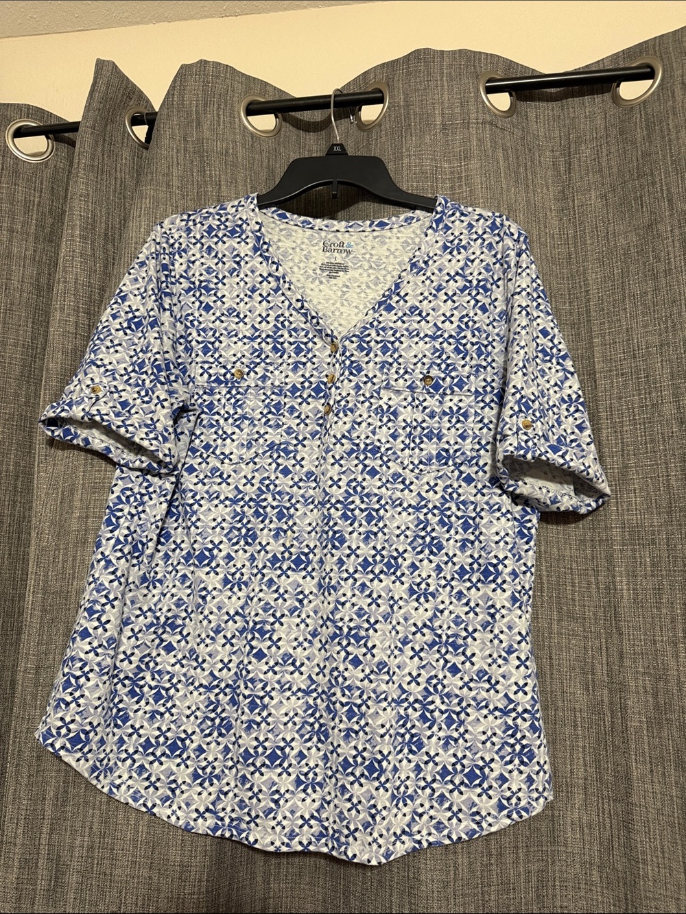 croft & barrow Blue and White Button-Front Short Sleeve Shirt